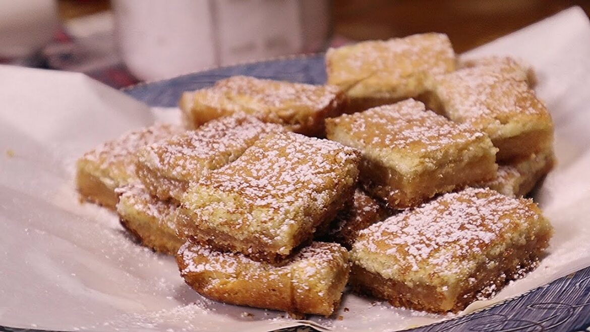 How to Make OLD FASHIONED LEMON BARS for Christmas | Easy and Delicious | All About Living