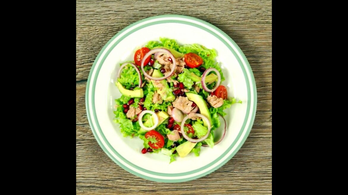 Tuna and Pomegranate Salad Tuna and Pomegranate Salad