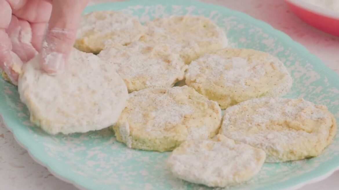 How to Make Fried Green Tomatoes | The Pioneer Woman – Ree Drummond Recipes How to Make Fried Green Tomatoes | The Pioneer Woman - Ree Drummond Recipes