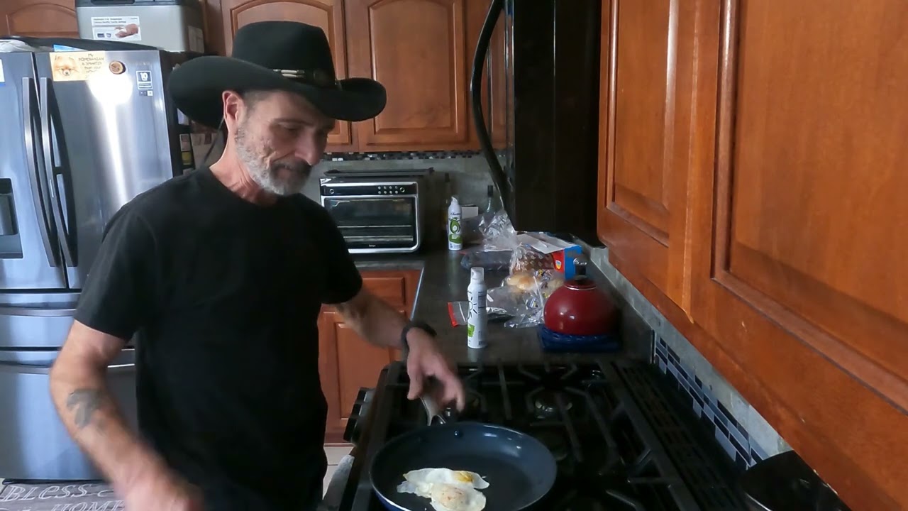 eggs over easy trick From FrankieG The Cooking Cowboy Dining and Cooking