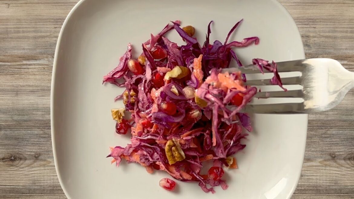 Tasty Pomegranate SALAD that is Easy to make and will impress you Tasty Pomegranate SALAD that is Easy to make and will impress you