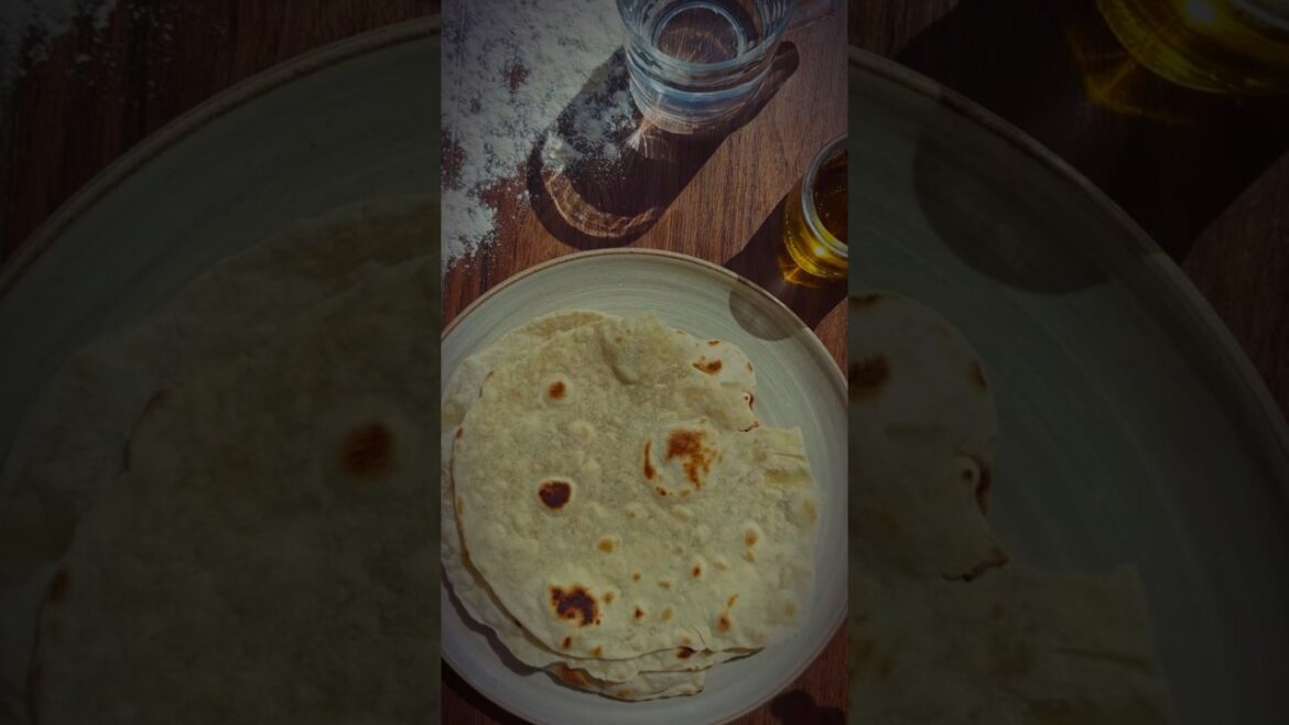 THE SECRET TO A PERFECT FLATBREAD – no bread machine needed! #shorts THE SECRET TO A PERFECT FLATBREAD - no bread machine needed! #shorts