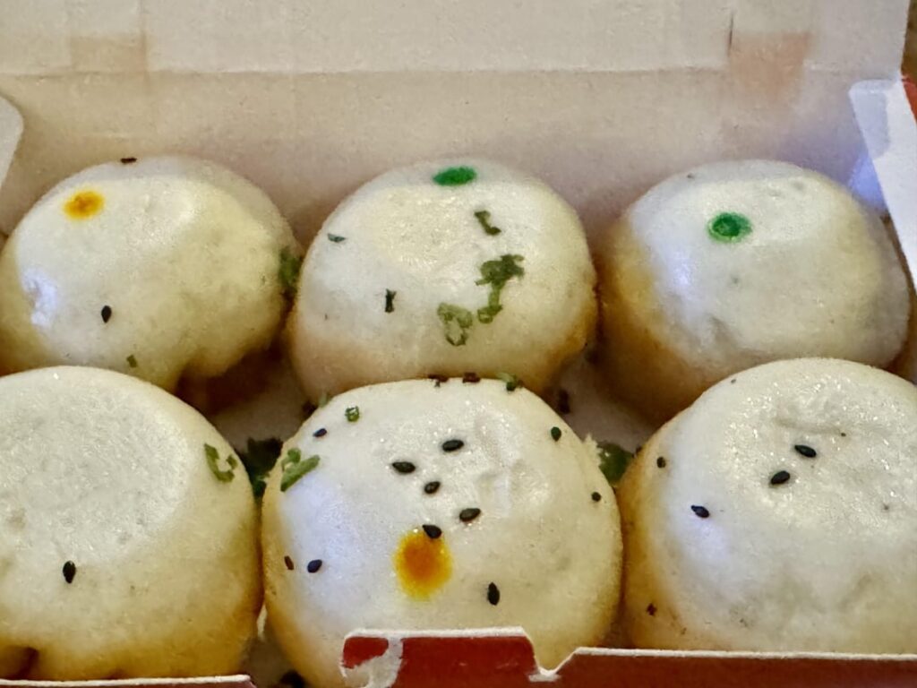 Juicy pan-fried buns (生煎馒头) from Little Pan near USC