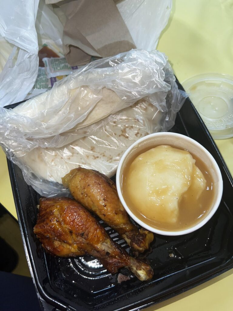 El pollo loco $5 kids meal