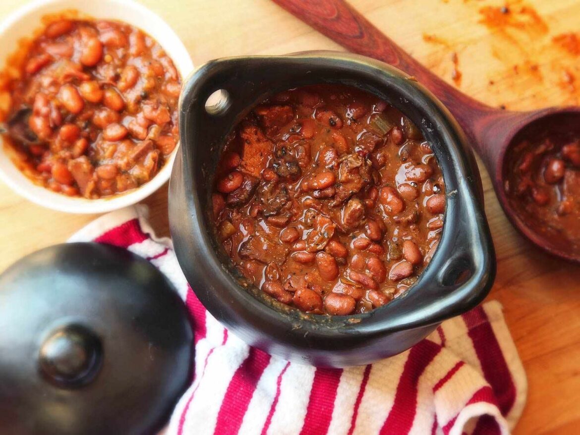 Smoky Barbecue Beans (with bourbon) Smoky Barbecue Beans (with bourbon)
