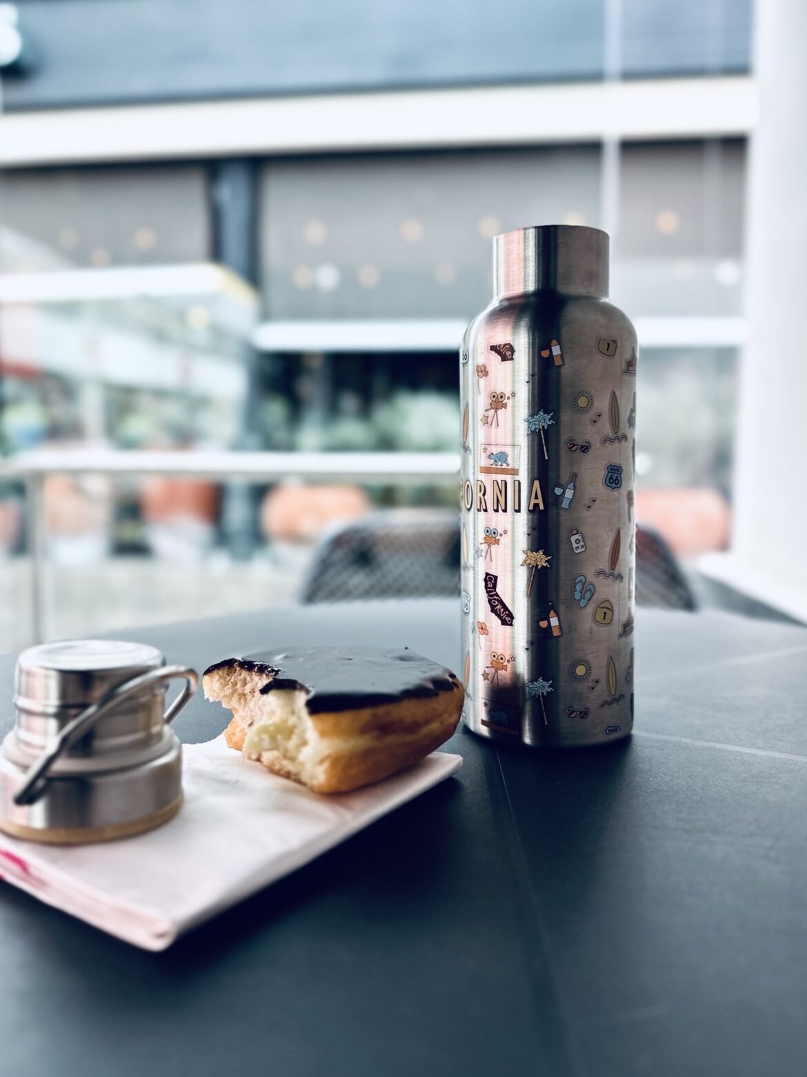 Hora Godínez y café