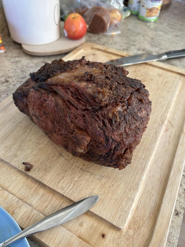 How’s my very first prime rib ever moved out of my parents last year at 17 and my first Christmas cooking Christmas for myself Fiqured id treat myself