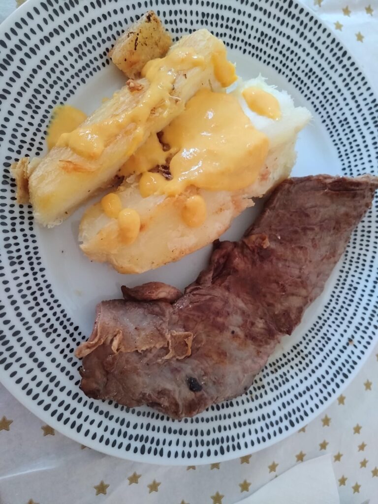 Diaphragm + yuca with huancaína sauce