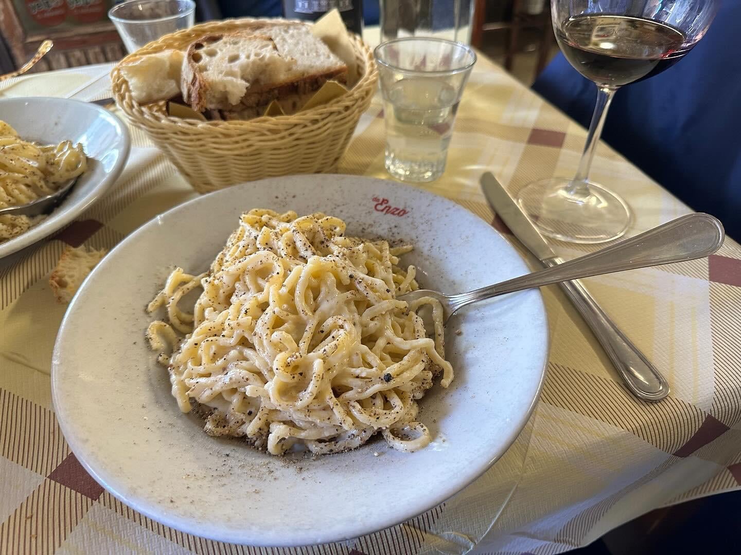 Cacio e Pepe at DaEnzo in Trastevere Dining and Cooking
