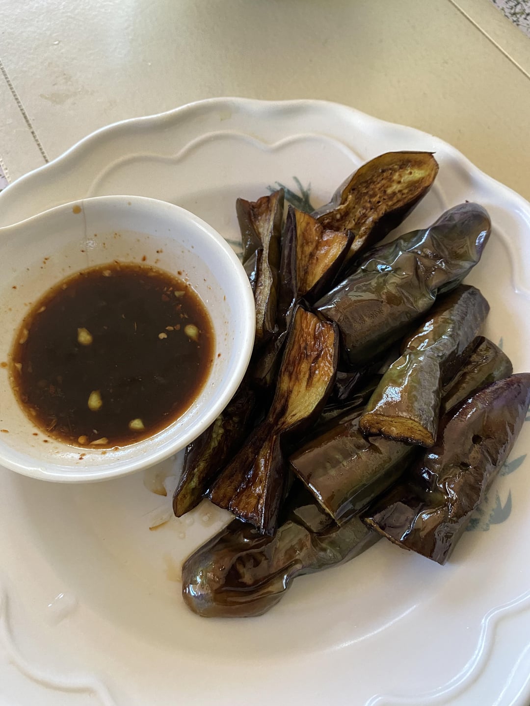 Let’s eat! I made a fried aubergine with sweet and spicy oyster sauce