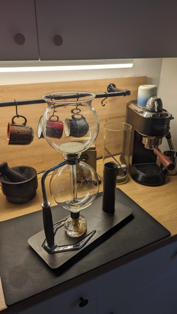 Bought this for 35€ can someone give me some information about it?