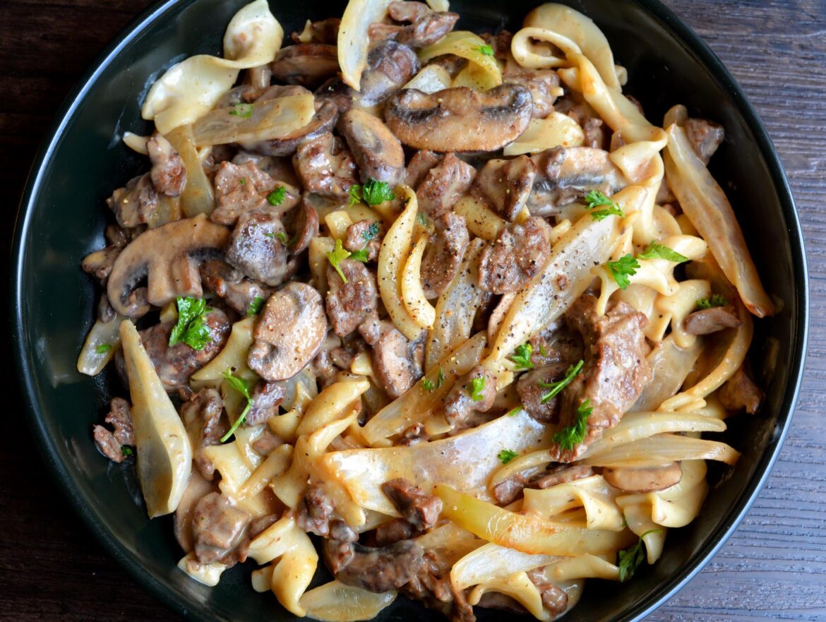 Beyond Steak Mushroom Stroganoff (353 cal & 24 g protein)