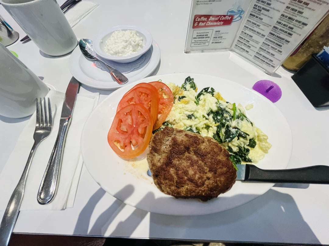 cal estimate? 3 scrambled egg whites w spinach, lean ground turkey