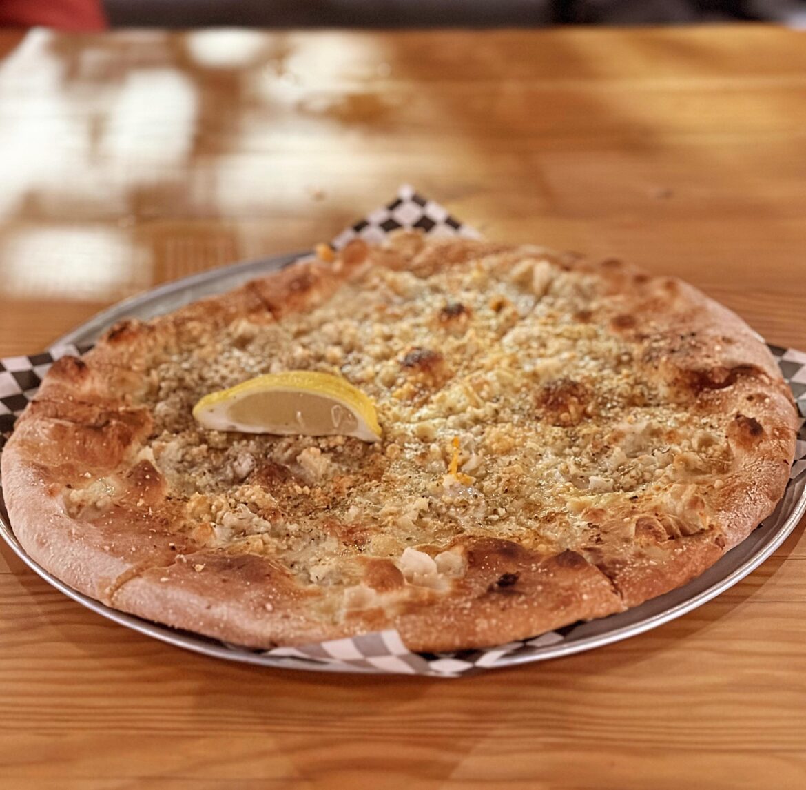 I ate a New Style Clam Pizza at Ozzy’s Apizza