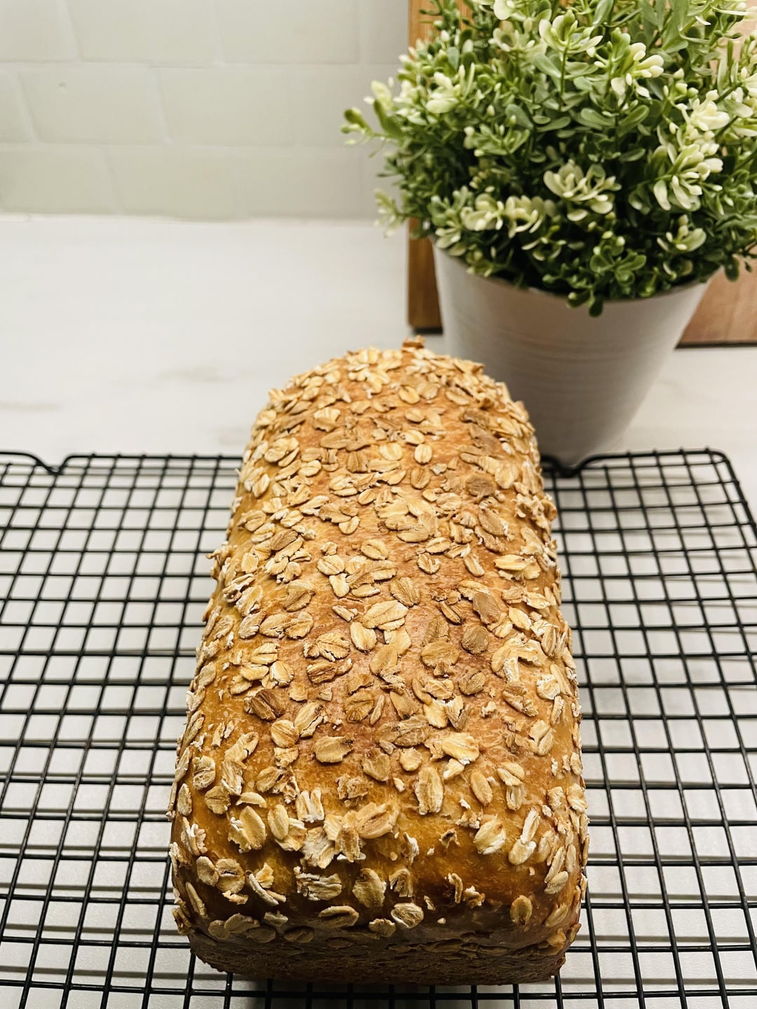 Honey Oat Sandwich Bread Dining and Cooking