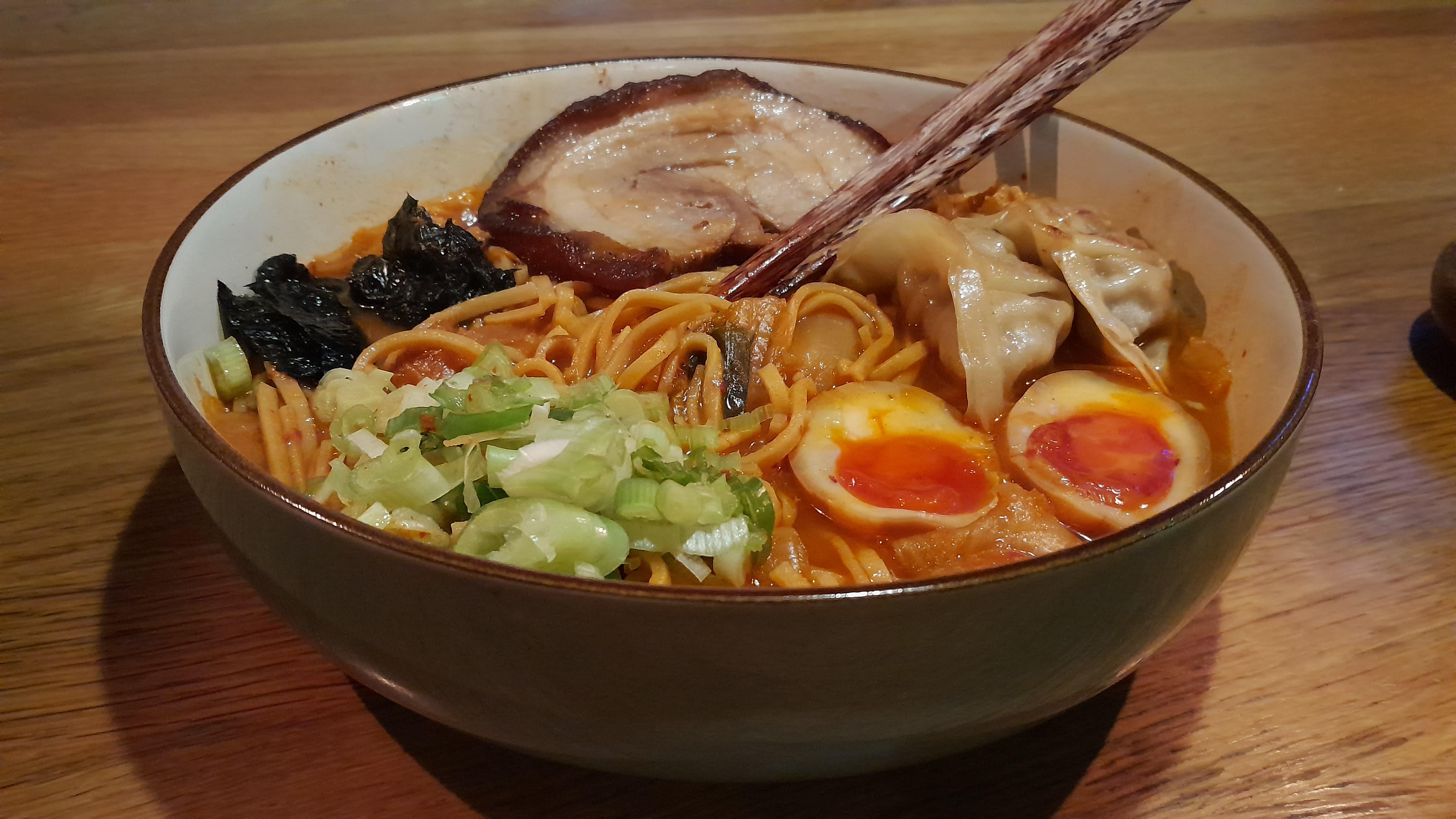 Kimchi Ramen - Dining and Cooking