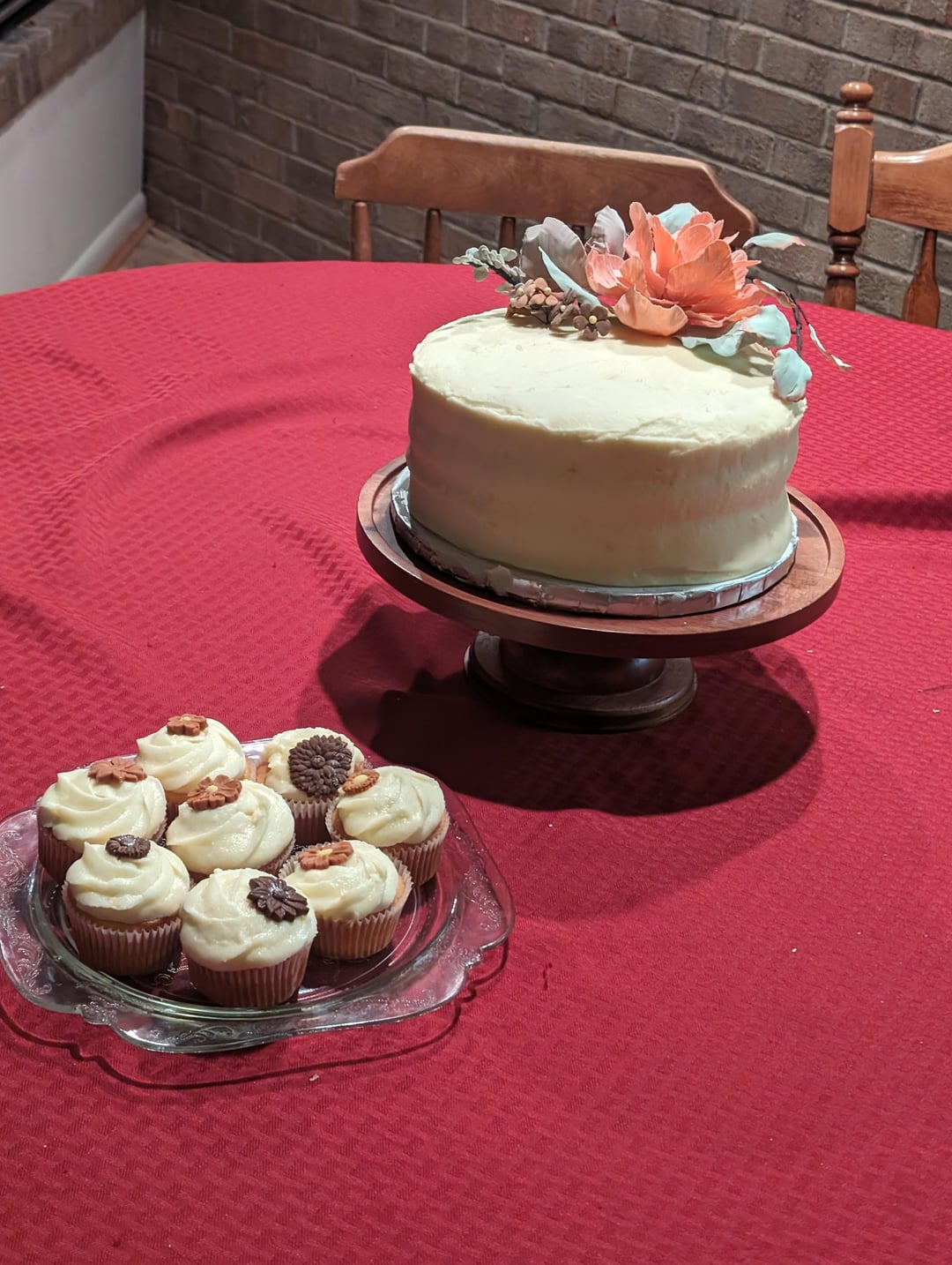 Orange thyme cake and cupcakes for christmas Dining and Cooking