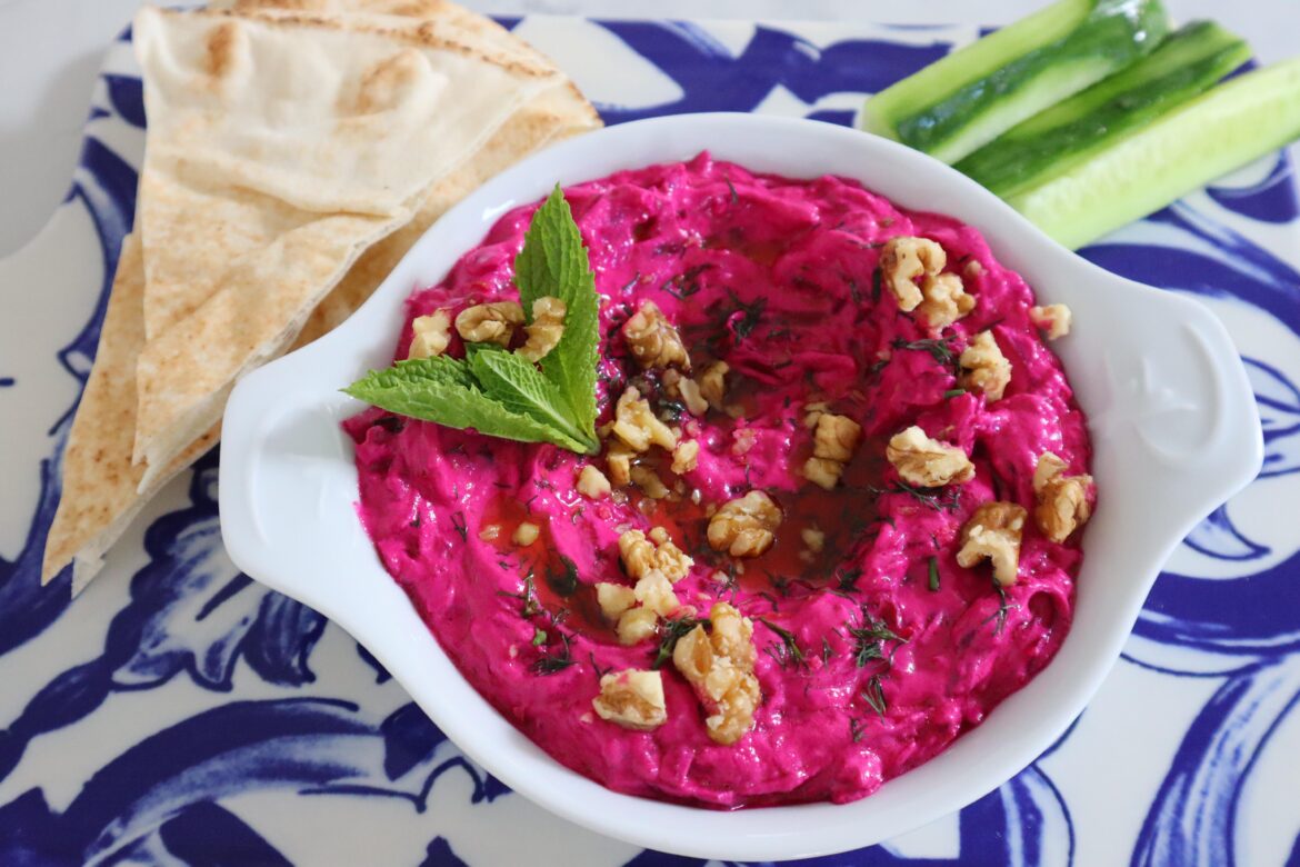 Beetroot Yogurt Dip
