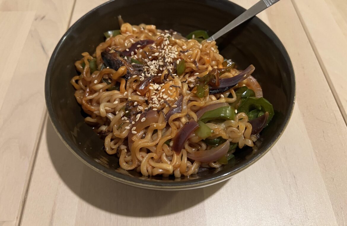 2X noodles, with jalapeño and cheese