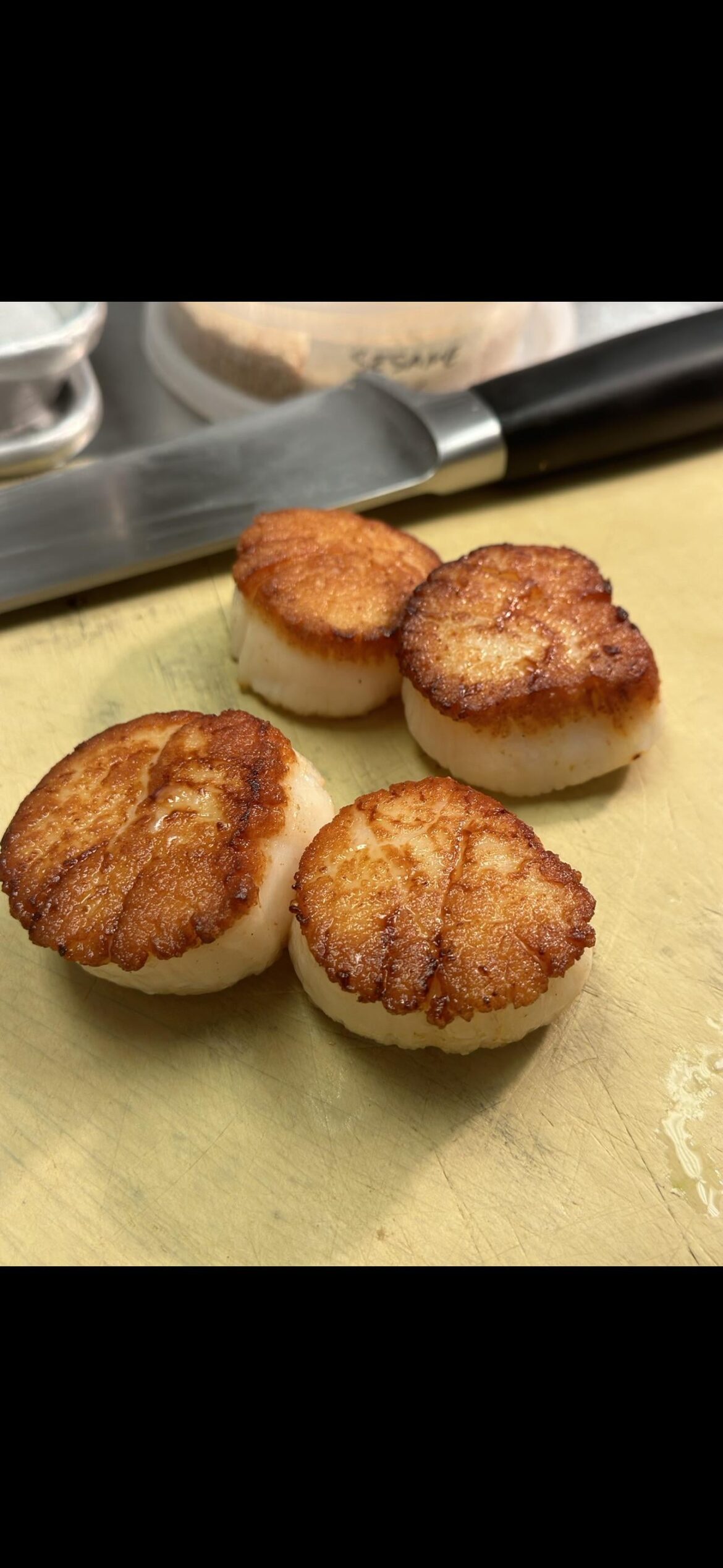 Seared scallops