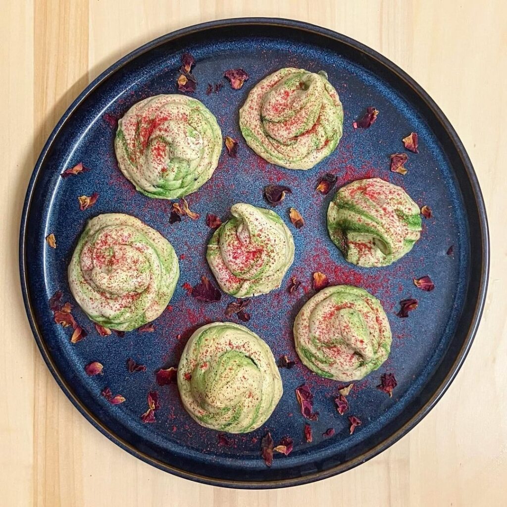 Raspberry and Matcha Meringues