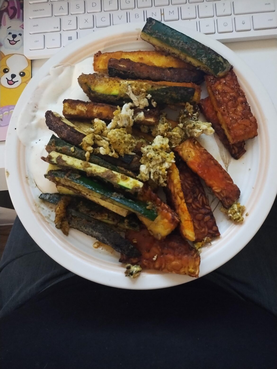 (2 servings shown) 550cal, 39g protein, 3 net carbs, 32g fat per serving