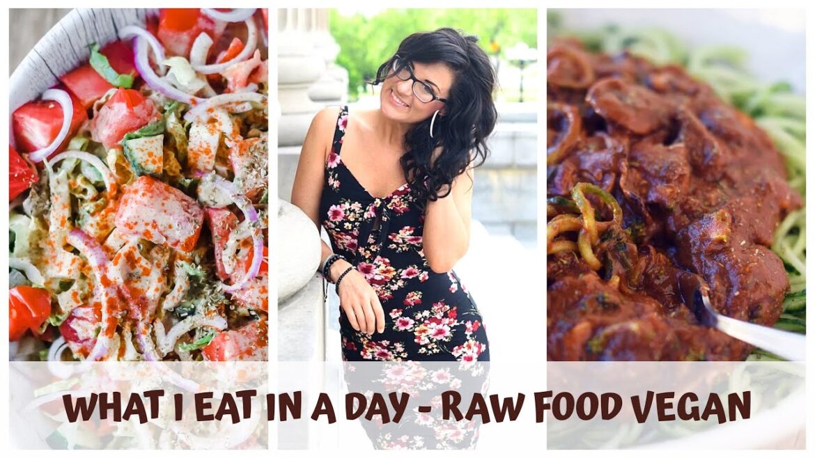 WHAT I EAT IN A DAY || CREAMY GREEK SALAD RECIPE || RAW VEGAN SPAGHETTI