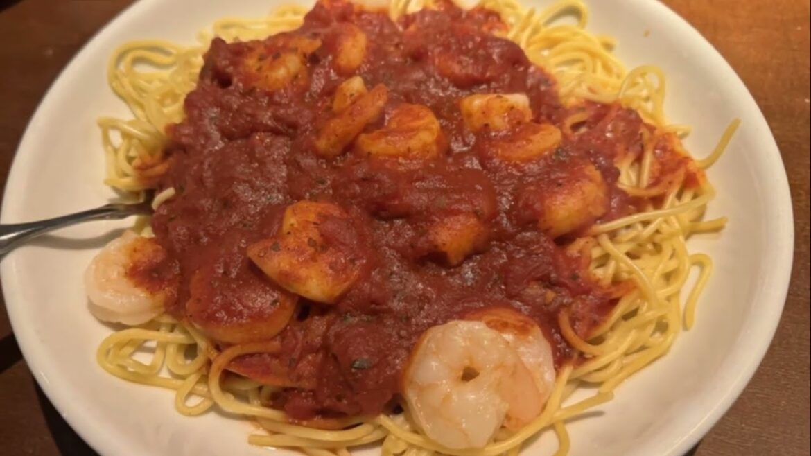 Spaghetti Marinara with Shrimp: An Herb Fulfilling Recipe Delight! Spaghetti Marinara with Shrimp: An Herb Fulfilling Recipe Delight!