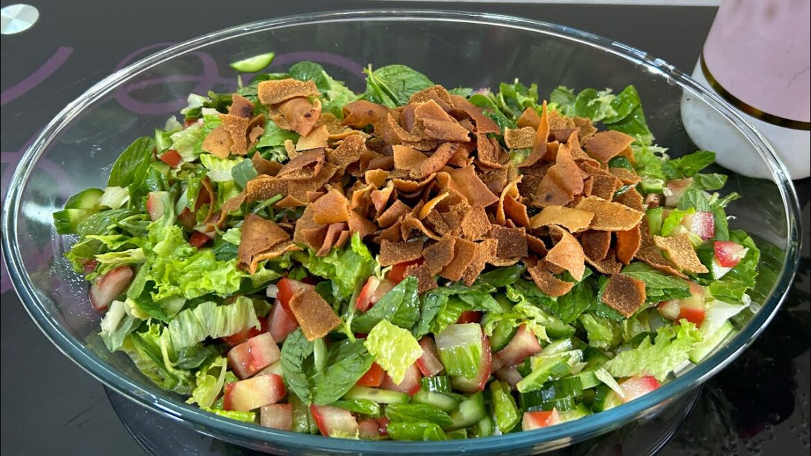 Syrian Fattoush | One of the best Healthy & Traditional Salads Syrian Fattoush | One of the best Healthy & Traditional Salads