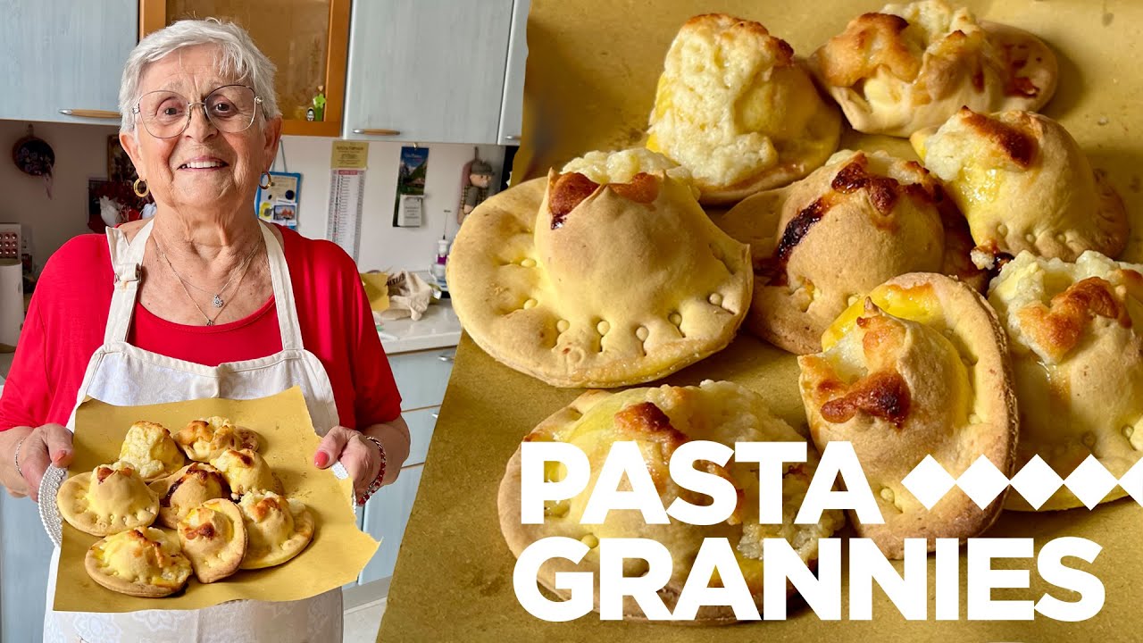 Discover sweet lemony cheese ravioli called calcione! Pasta Grannies
