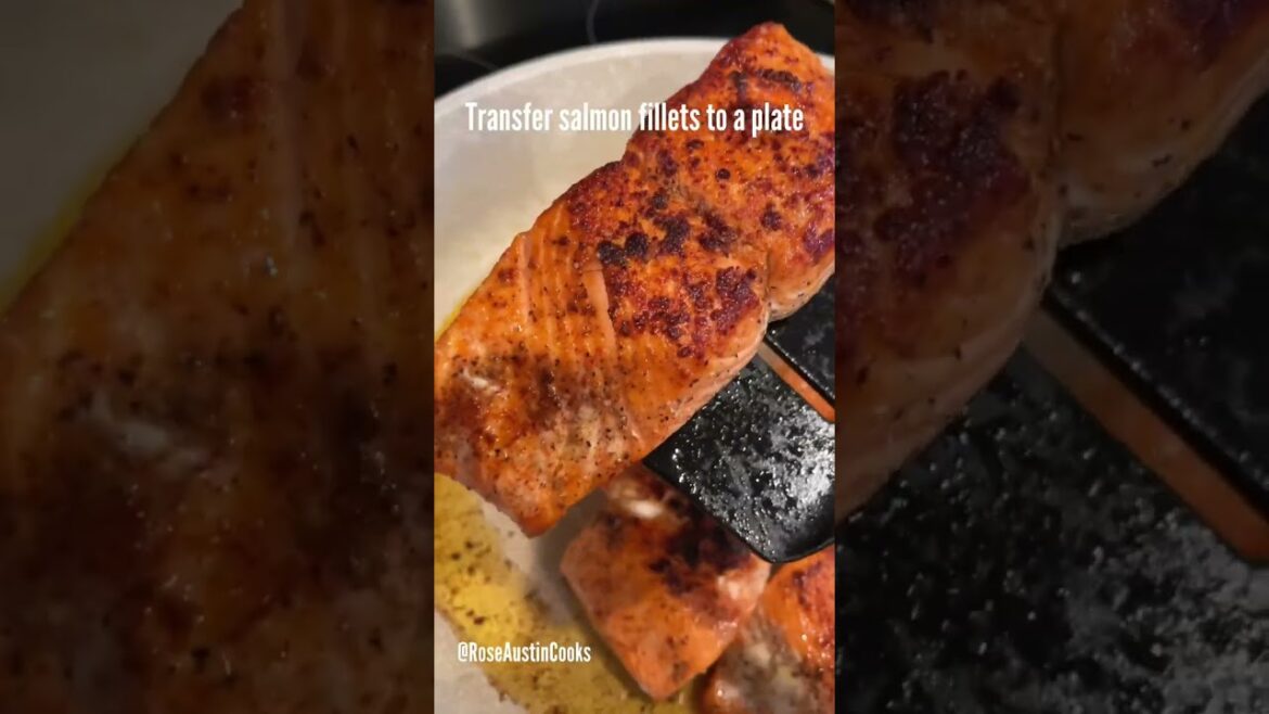 Dinner in less than 30 mins – HONEY GARLIC SALMON #shorts Dinner in less than 30 mins - HONEY GARLIC SALMON #shorts