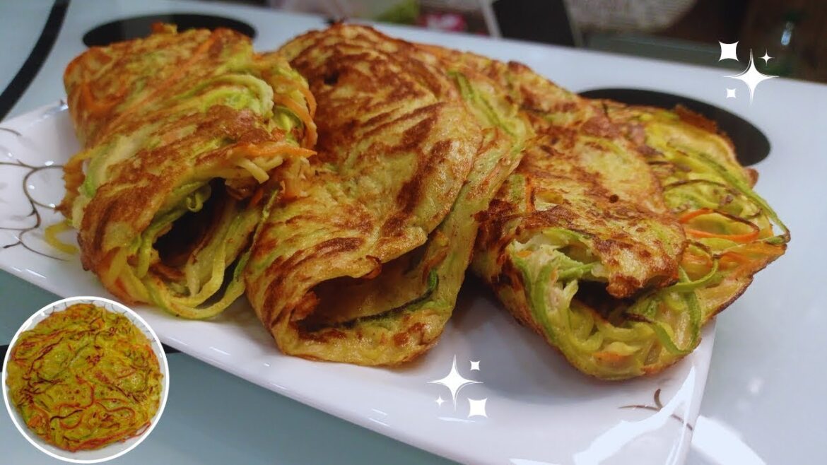 Make vegetable pancakes with zucchini and Eggs./ Both practical and healthy Make vegetable pancakes with zucchini and Eggs./ Both practical and healthy