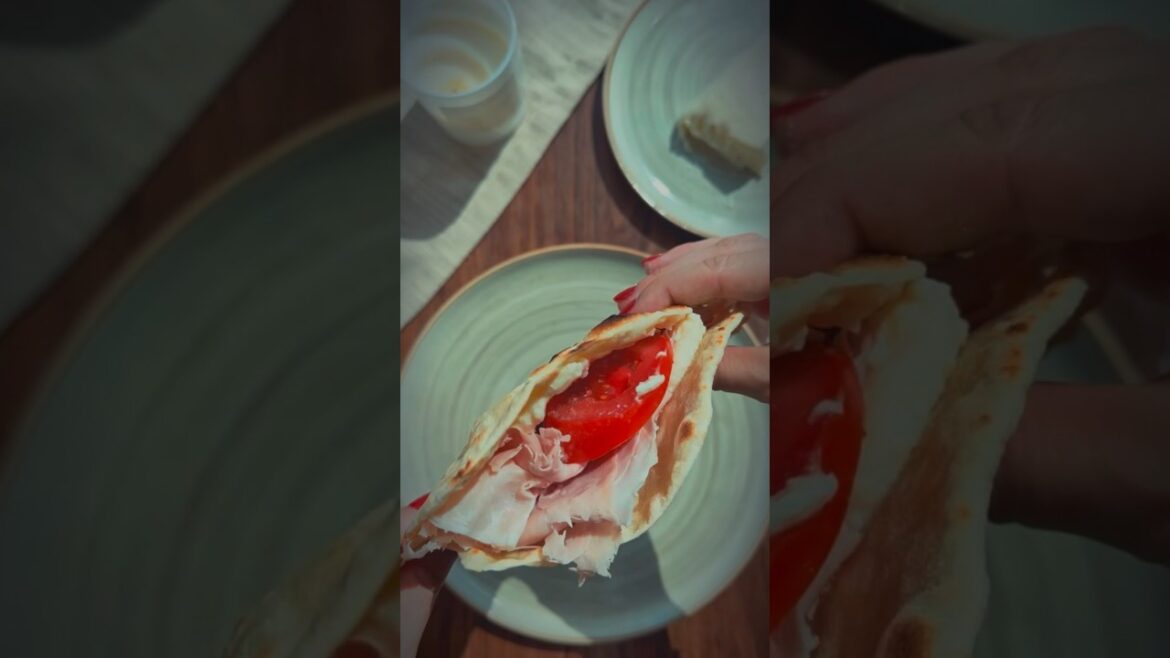 SUPER EASY LUNCH - STUFFED FLATBREAD #shorts