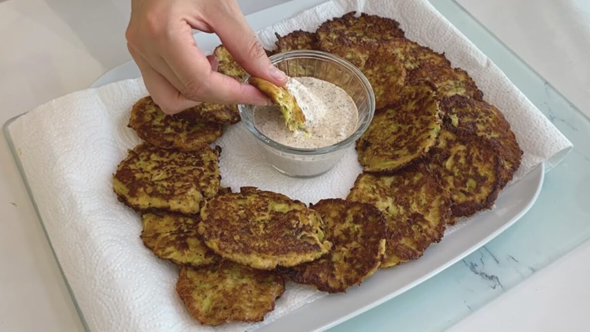 Mix eggs with zucchini it's so delicious❗ Fast and incredibly tasty❗ Zucchini cutlets.  ASMR cooking