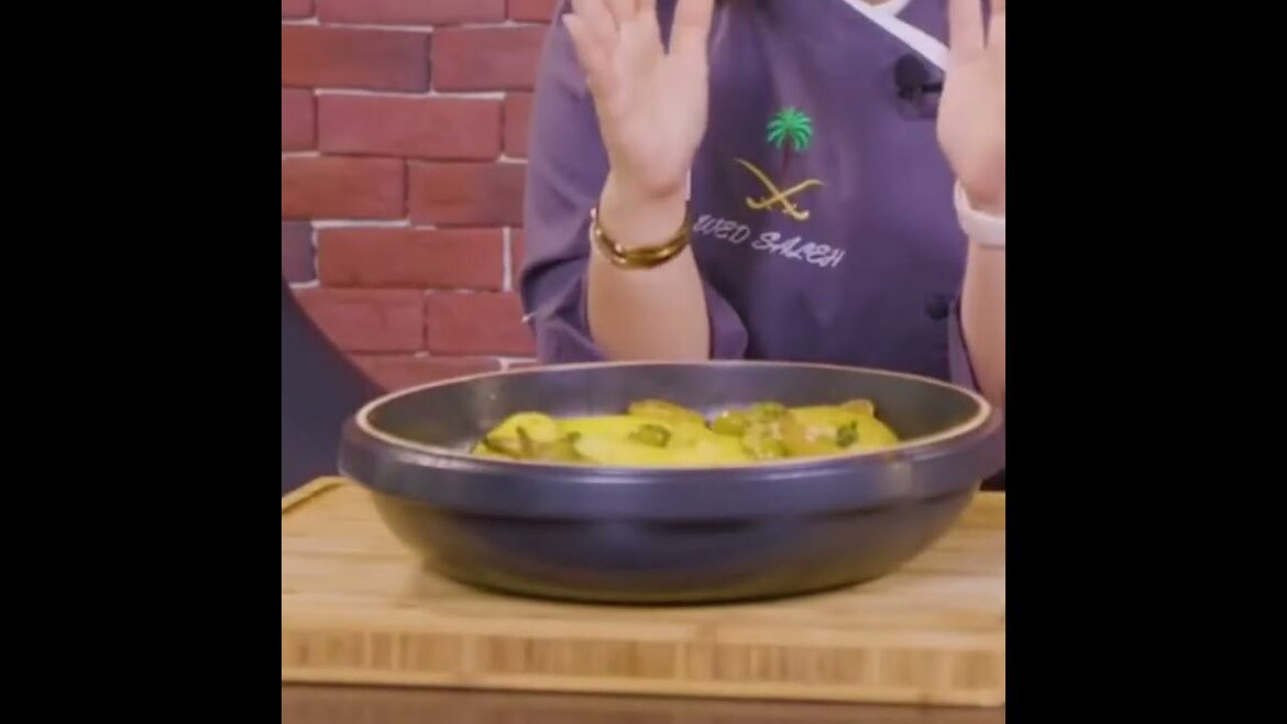 Moroccan Chicken Tagine: A Delicious and Easy-to-Make Dish Moroccan Chicken Tagine: A Delicious and Easy-to-Make Dish