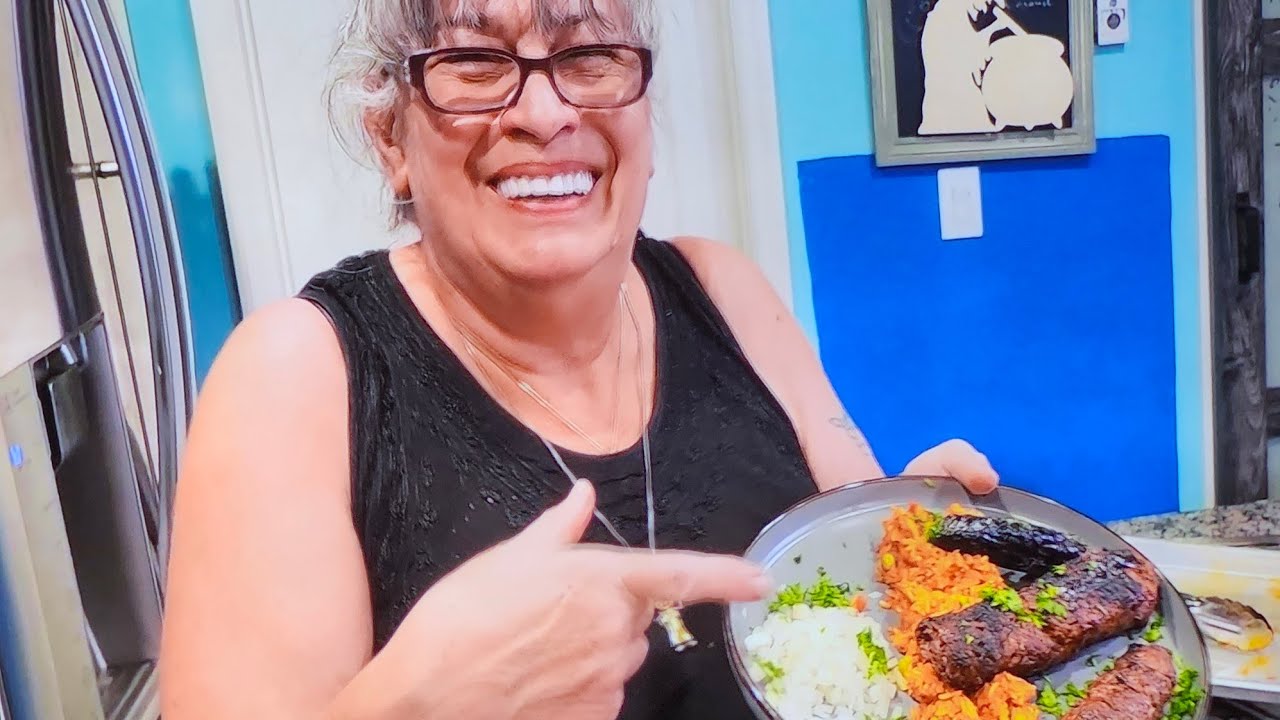 A Baltic Delicacy: CEVAPCICI /KOFTA on DJUVEC RICE with fresh onions ...