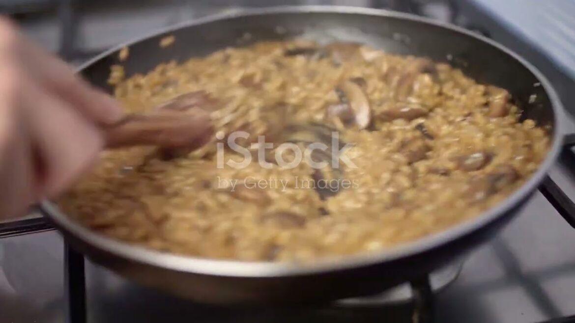 Turkey and Mushroom Risotto Recipe Flavors in Every Bite Turkey and Mushroom Risotto Recipe Flavors in Every Bite