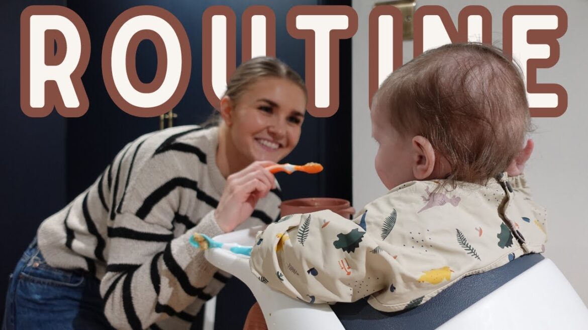 Real Day with a 6 Month Old Baby UK: Sleep, Weaning and Bottle Routine Real Day with a 6 Month Old Baby UK: Sleep, Weaning and Bottle Routine