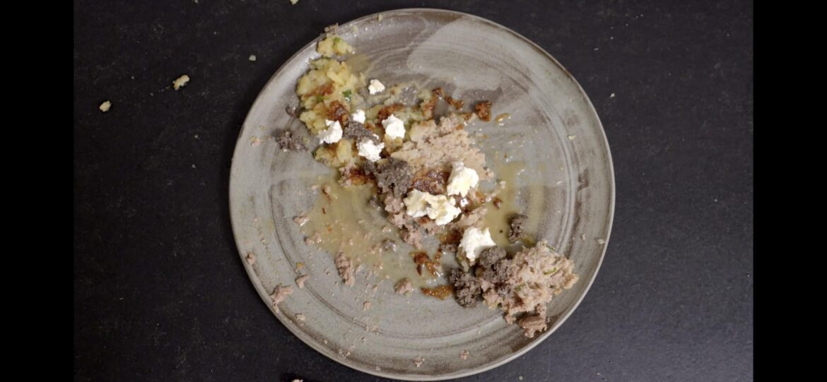 The suicide - a dish based on the suicide of crown prince Rudolf of Austria and Mary Vetsera. Potato puree. Smashed rissoles with stuffed goose liver cores. Brown onions. Curd cheese. Duxelles. Thickened veal fonds. A brutal act on the plate. [oc]