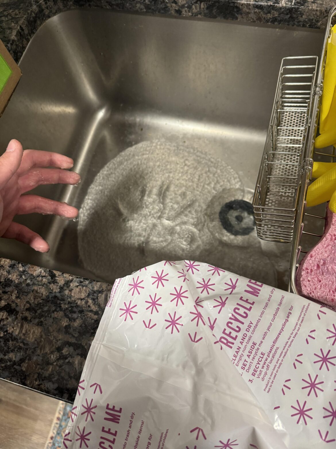 Is it ok for the fluid in the ice pack to go down the drain 😓