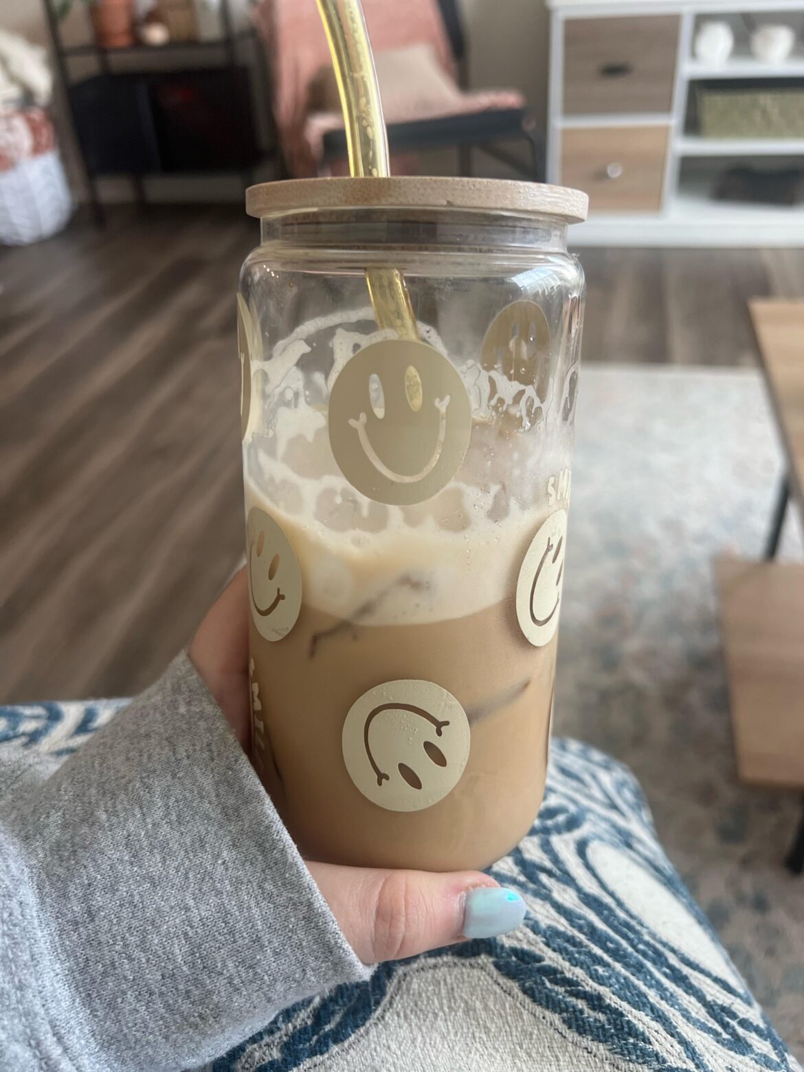 made a blueberry muffin latte!