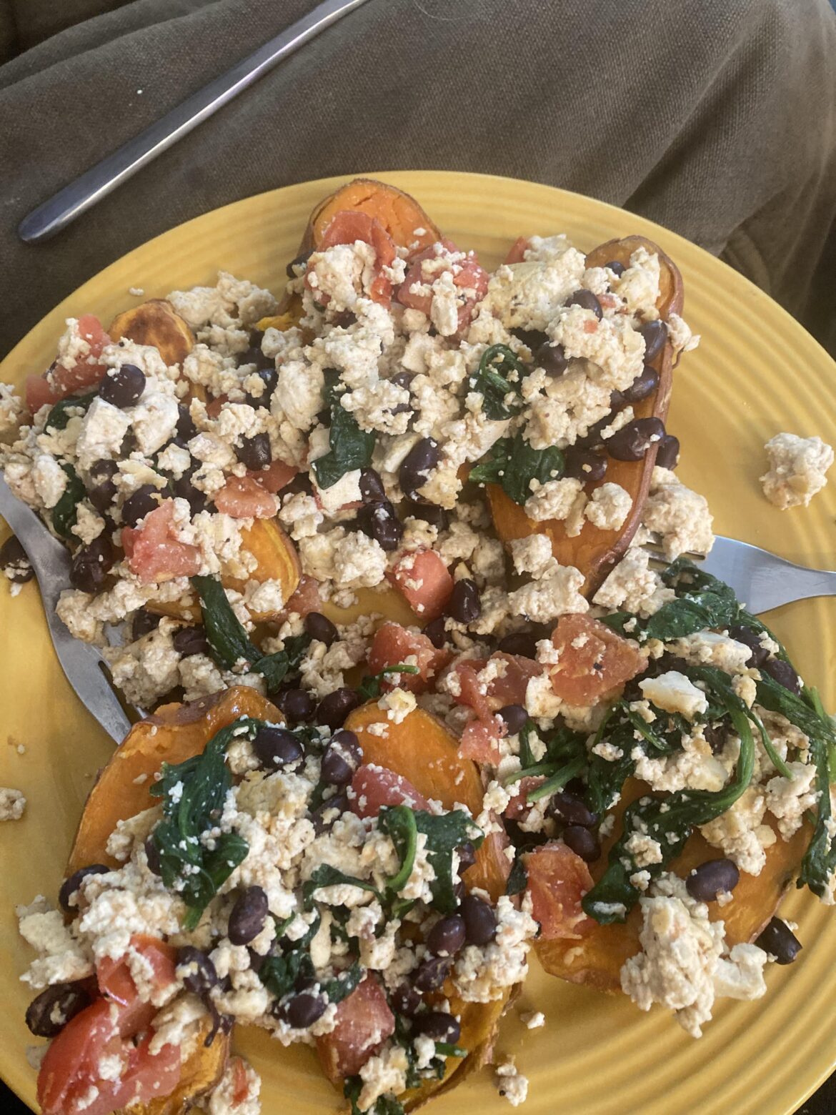 Tofu scramble on baked sweet potato - under 500cal serving