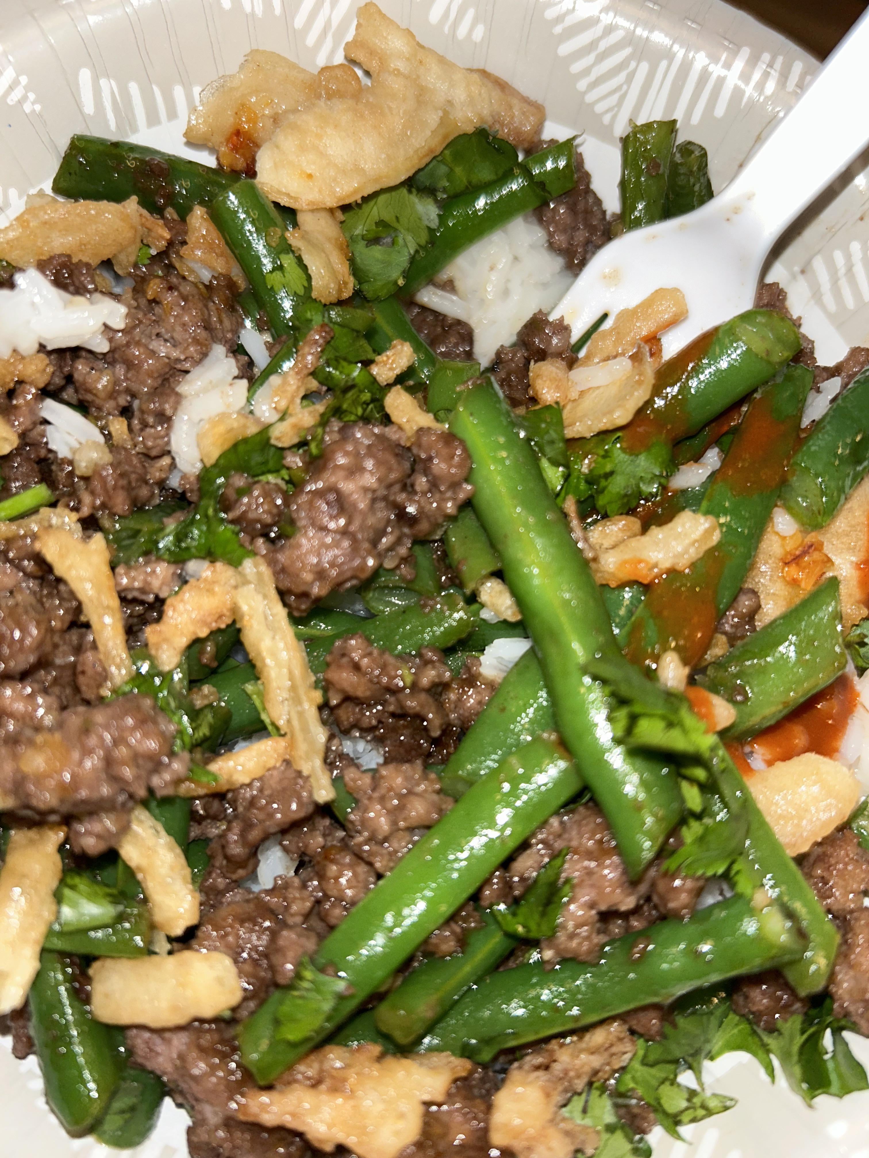 Sweet Chili Beef & Green Bean Bowls with Jasmine Rice, Crispy Onions