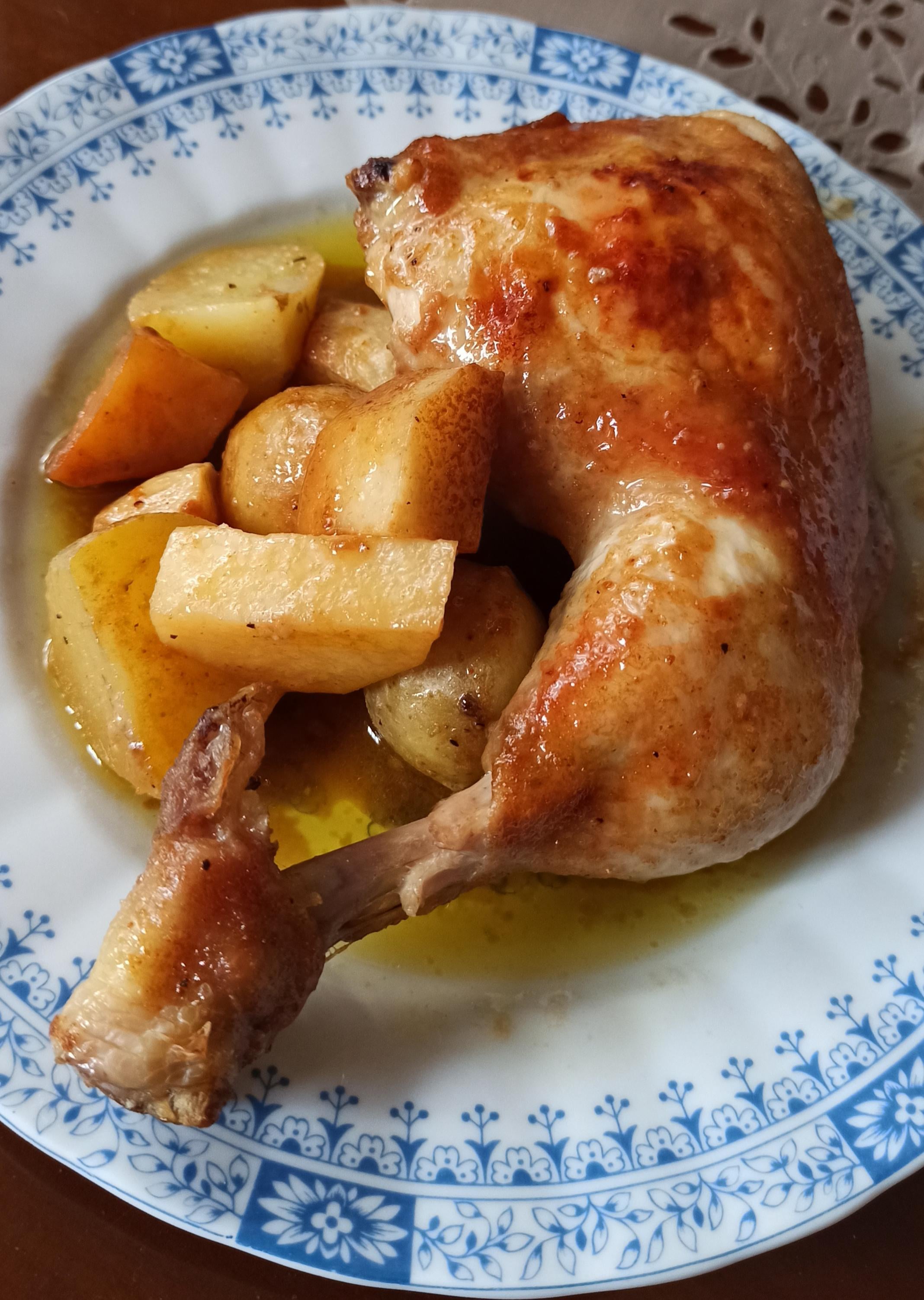 Chicken with potatoes in the oven! - Dining and Cooking