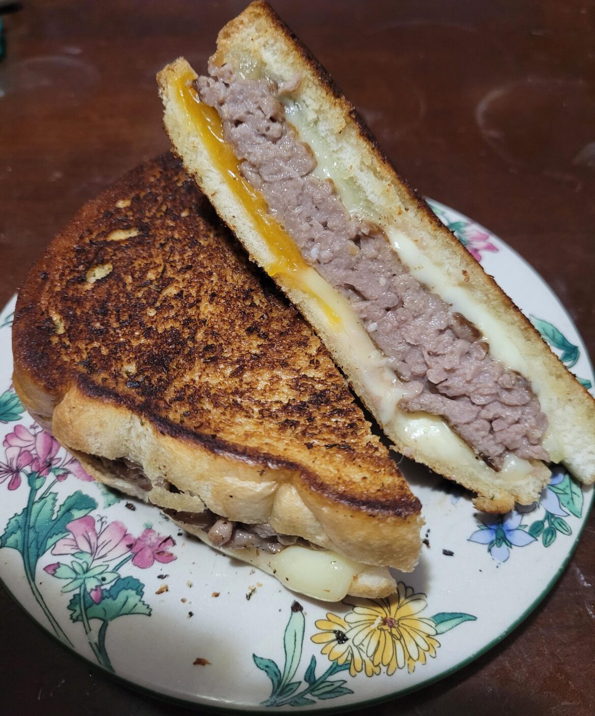 Angus Grilled 4 Cheese Burger