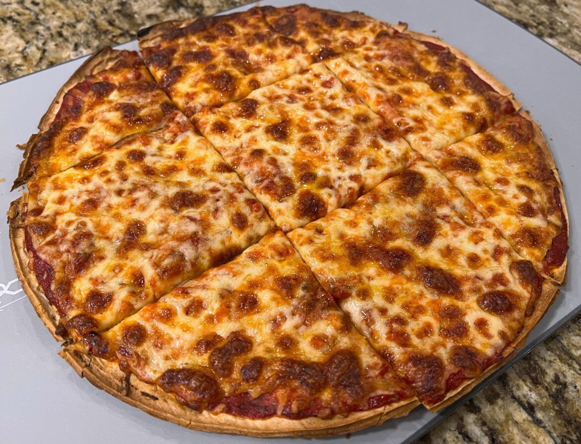 [Homemade] Chicago Thin Crust Pizza