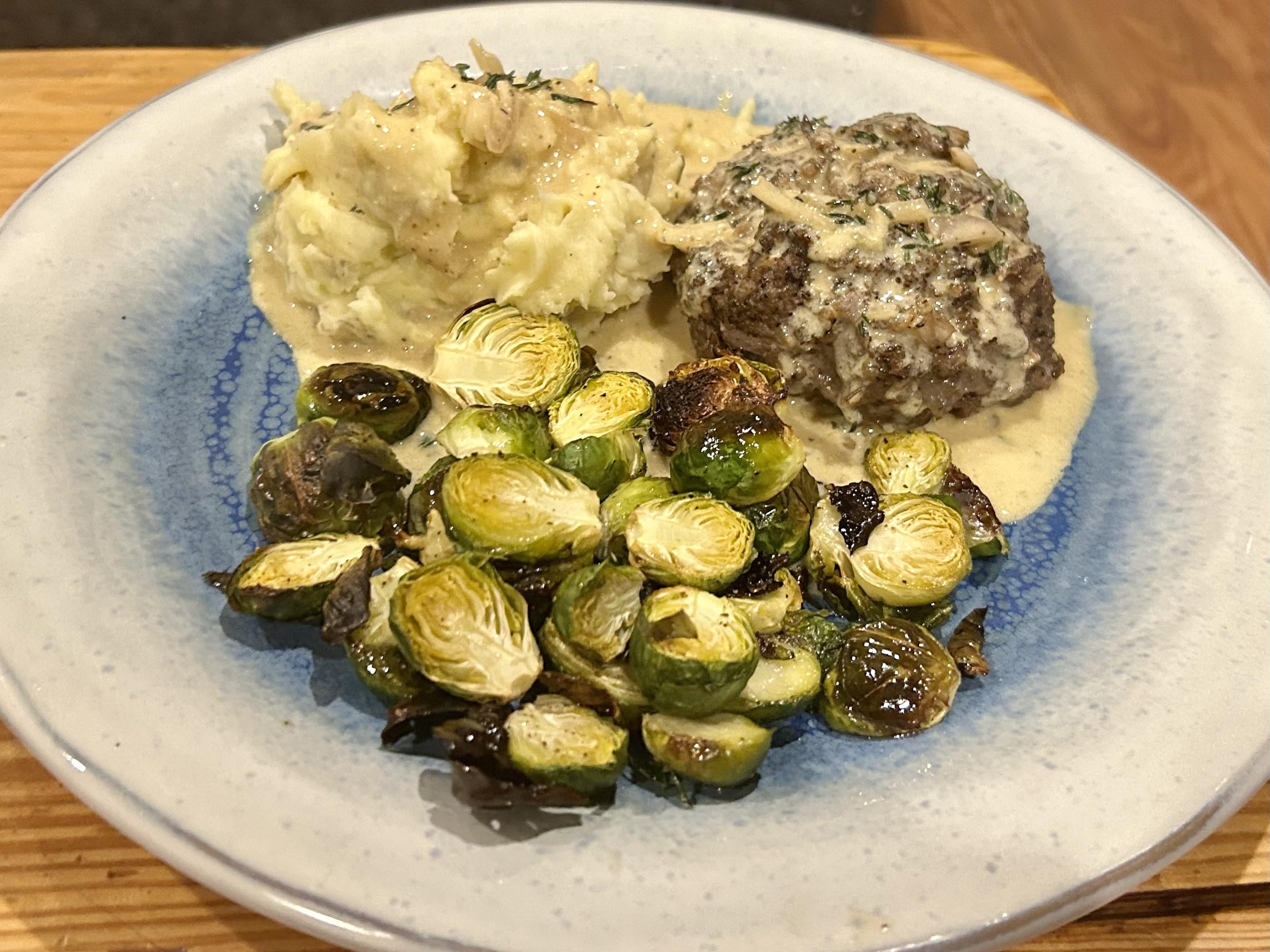 meatloaves, mashed potatoes, Brussels sprouts and creamy thyme pan