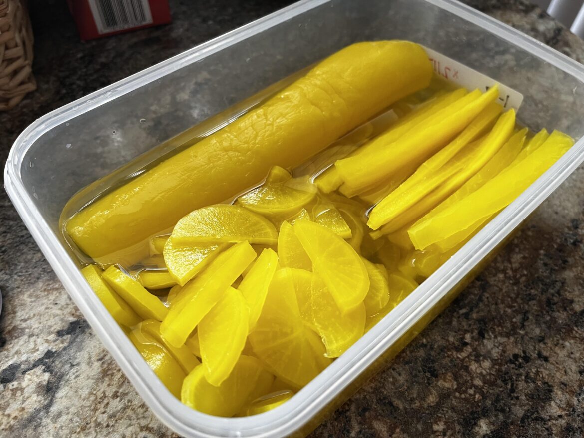 Korean Pickled Radish (Danmuji)