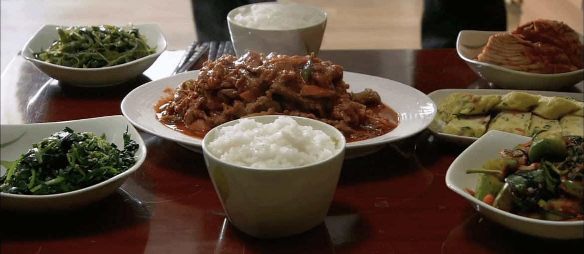 For someone who doesn't know, can you identify each side dish in the photo for me so that I can look up recipes and attempt to make them?