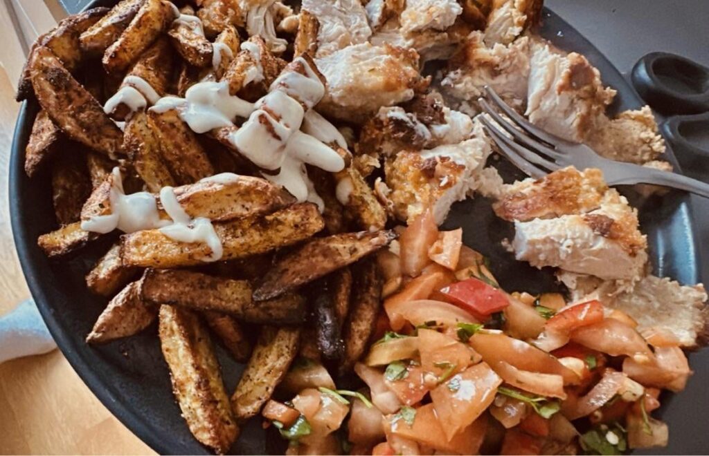 Might not look the best, but it is the beast meal!Cajun Chicken - 10/10